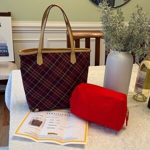 Burberry Nova Tote💕free Canvas Burberry Cosmetic Case